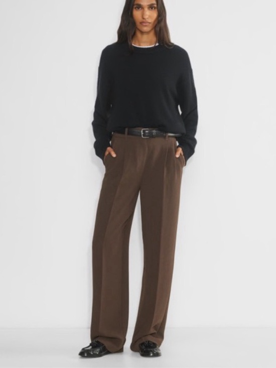 Aritzia Pants - Aritzia The Effortless Pants Rich Mocha Brown size 4